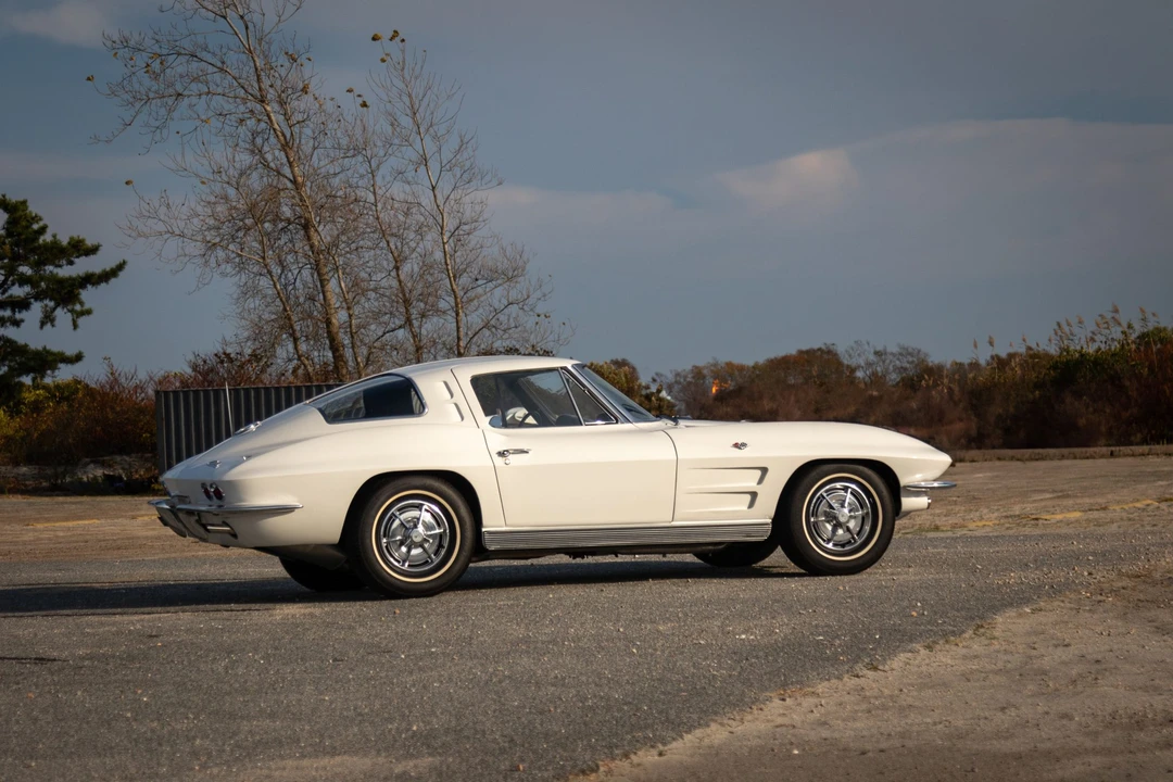 1963 Chevrolet Corvette C2 - Image 11 of 31