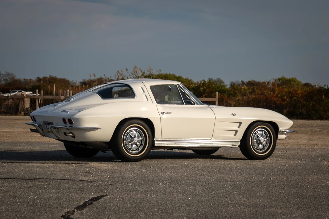 1963 Chevrolet Corvette C2 - Image 12 of 31