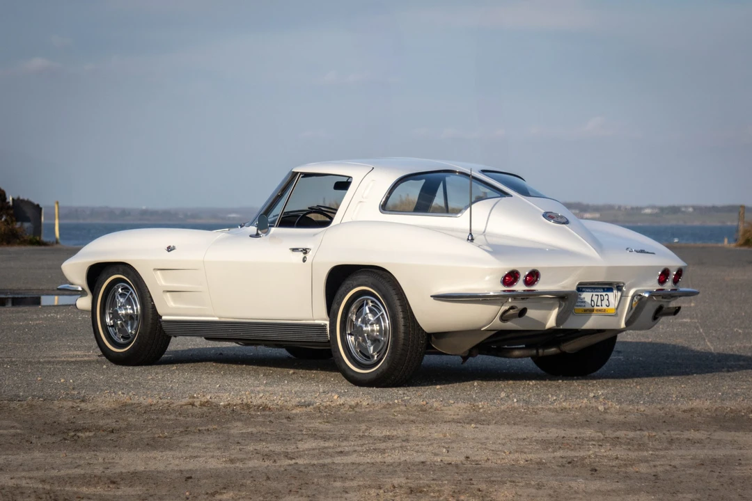 1963 Chevrolet Corvette C2 - Image 18 of 31