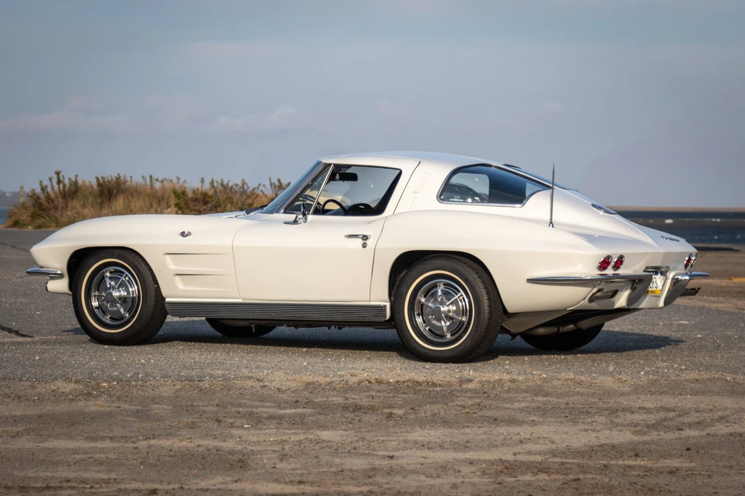 1963 Chevrolet Corvette C2 - Image 20 of 31