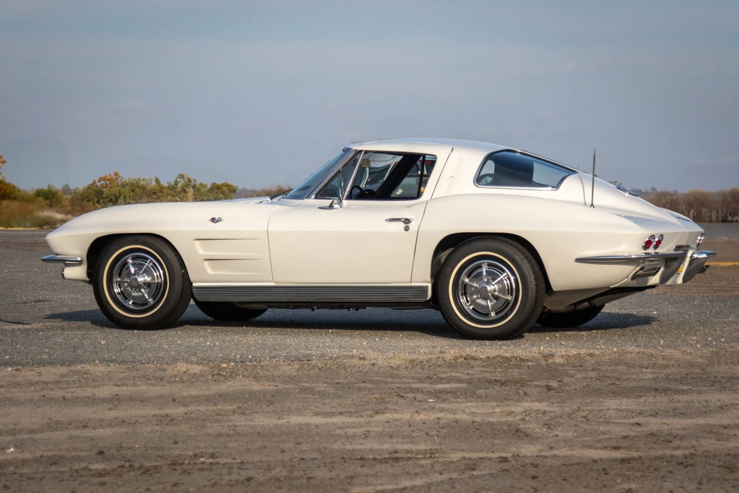 1963 Chevrolet Corvette C2 - Image 21 of 31
