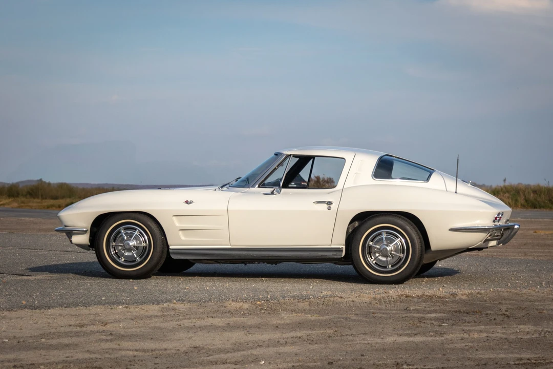 1963 Chevrolet Corvette C2 - Image 22 of 31