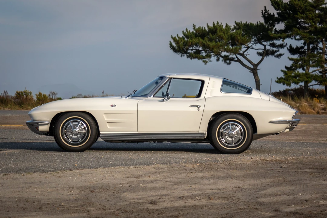 1963 Chevrolet Corvette C2 - Image 24 of 31
