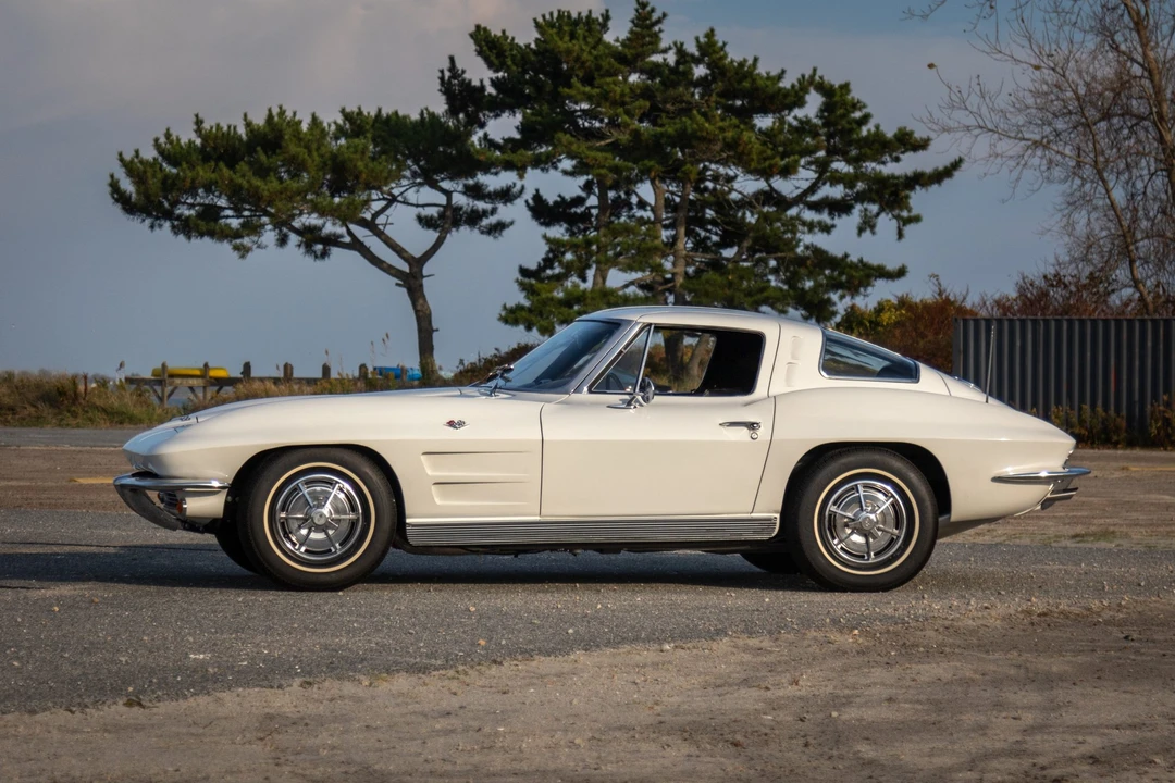 1963 Chevrolet Corvette C2 - Image 25 of 31