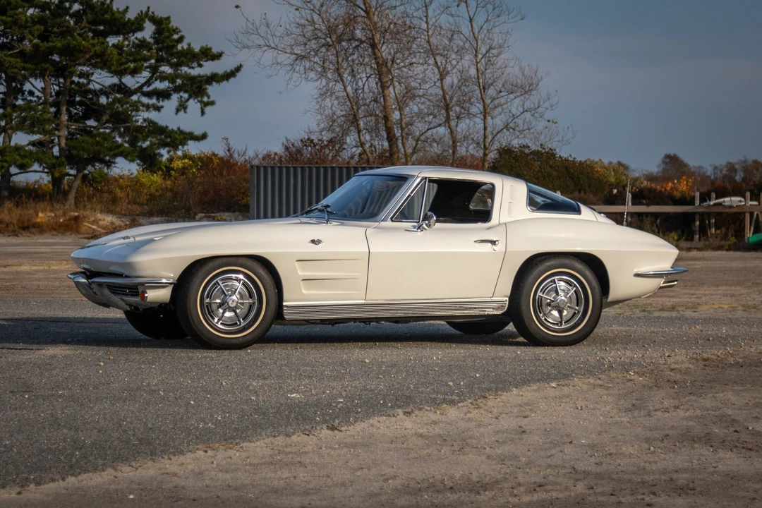 1963 Chevrolet Corvette C2 - Image 26 of 31
