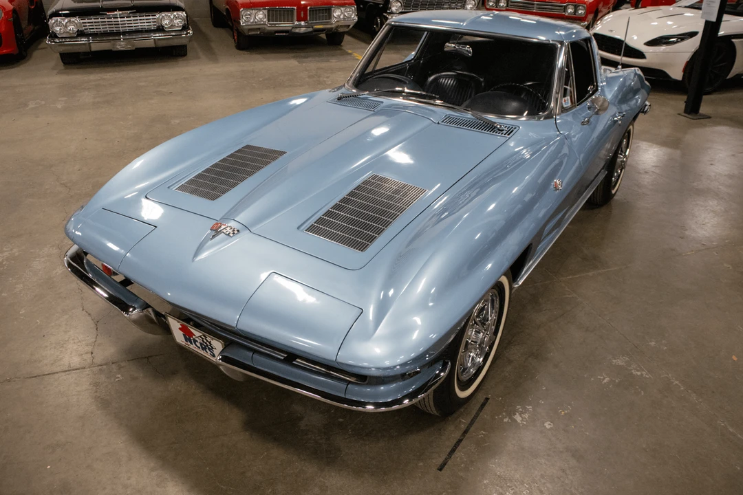 1963 Chevrolet Corvette C2 - Image 19 of 31