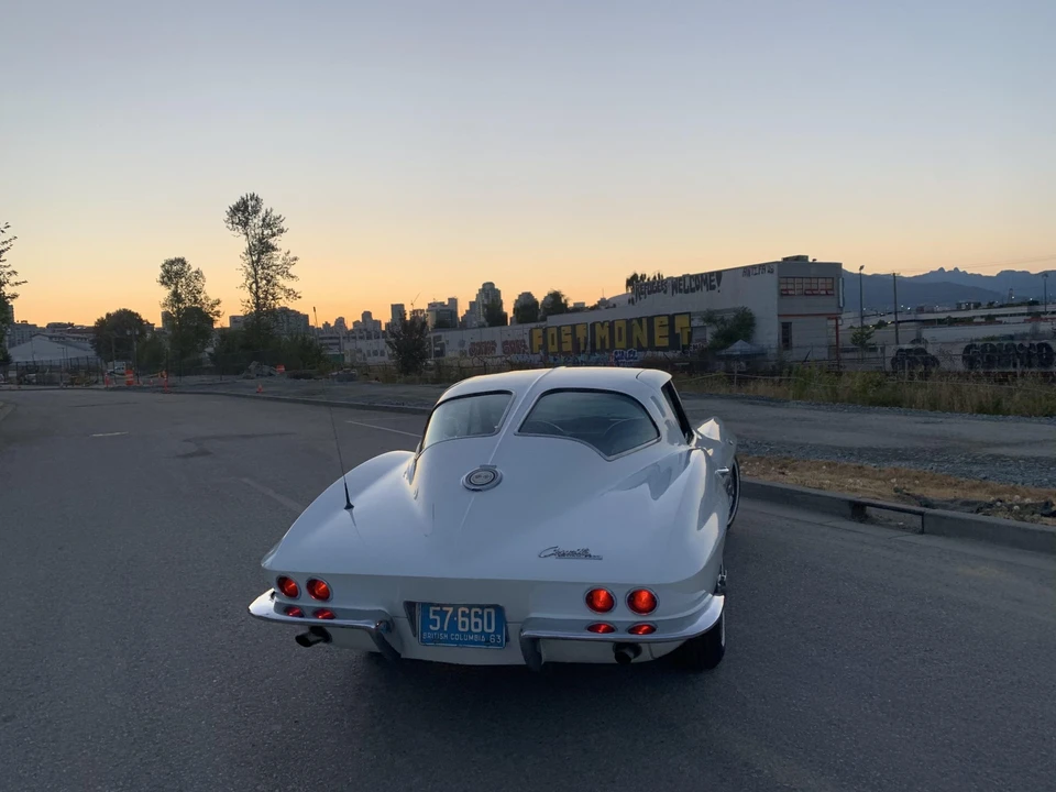 1963 Chevrolet Corvette C2 - Image 15 of 31