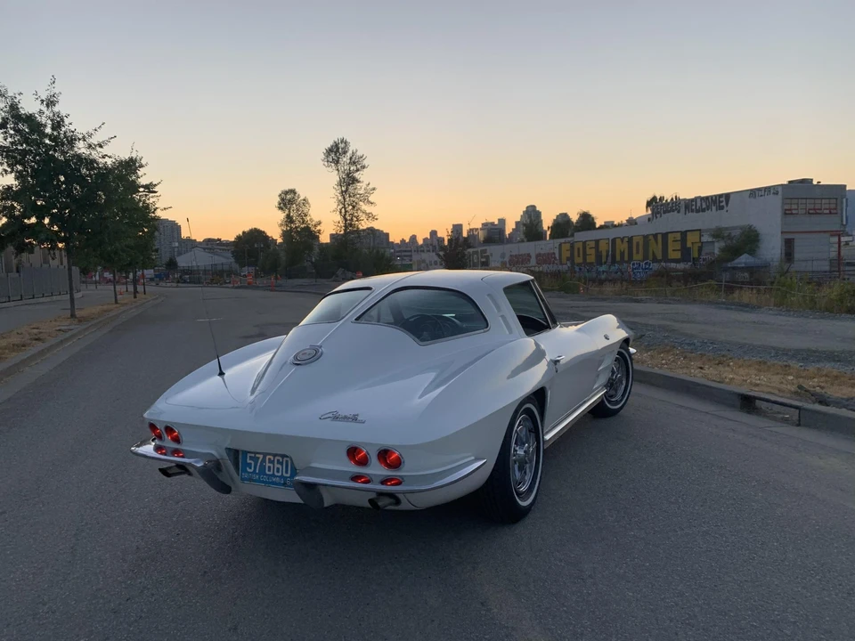 1963 Chevrolet Corvette C2 - Image 13 of 31