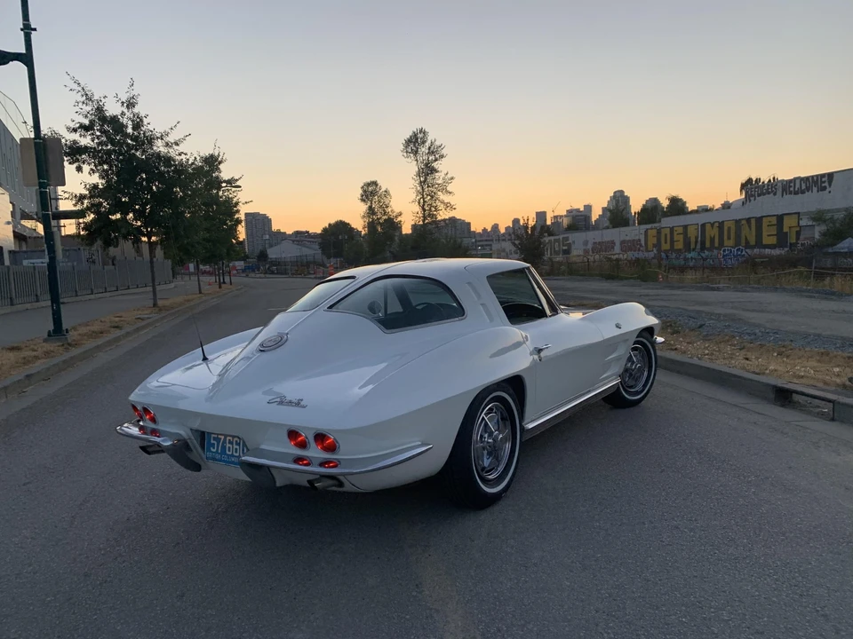1963 Chevrolet Corvette C2 - Image 12 of 31