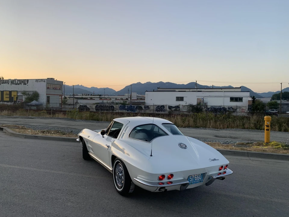 1963 Chevrolet Corvette C2 - Image 20 of 31