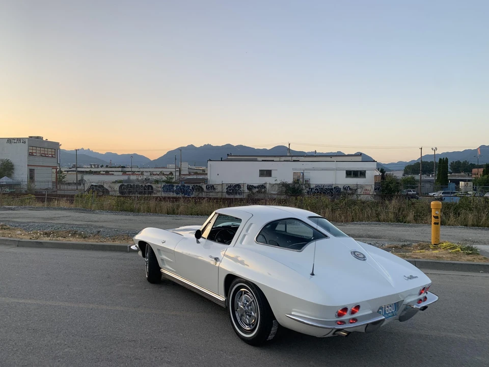 1963 Chevrolet Corvette C2 - Image 23 of 31