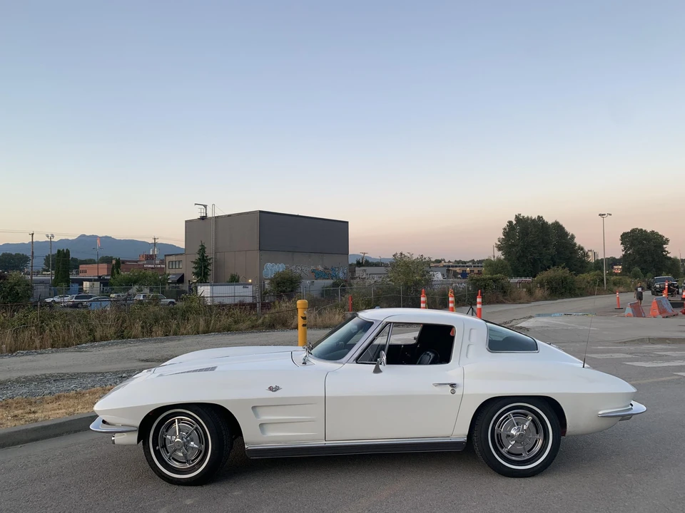 1963 Chevrolet Corvette C2 - Image 29 of 31