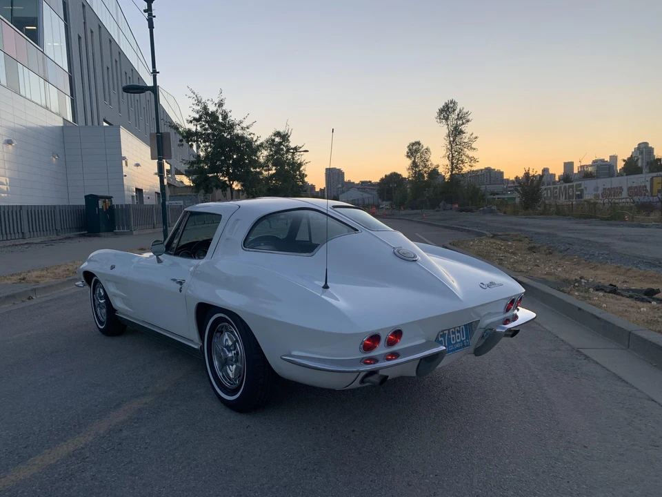 1963 Chevrolet Corvette C2 - Image 22 of 31