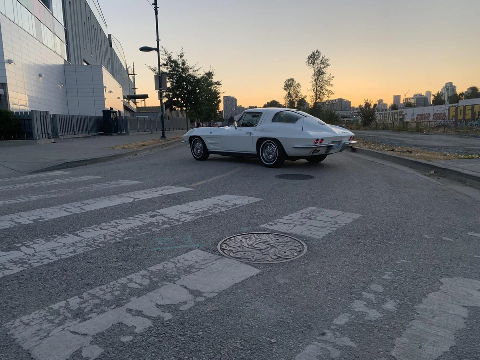 1963 Chevrolet Corvette C2 - Image 24 of 31