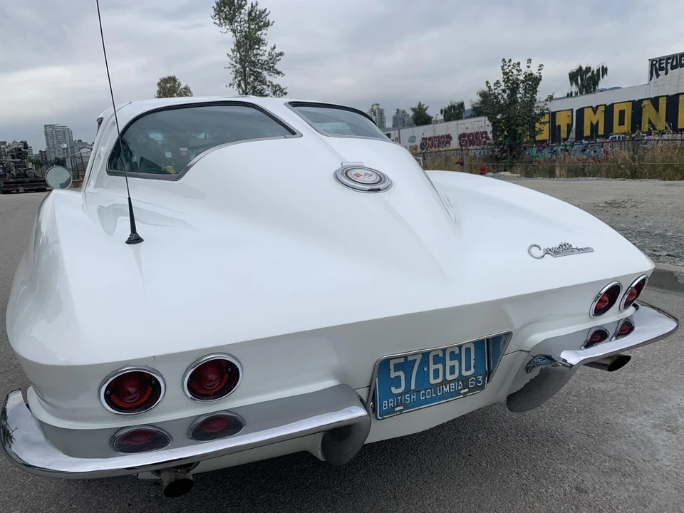 1963 Chevrolet Corvette C2 - Image 18 of 31