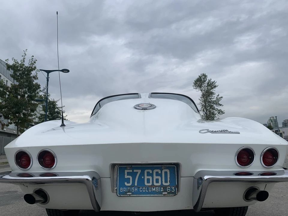 1963 Chevrolet Corvette C2 - Image 17 of 31