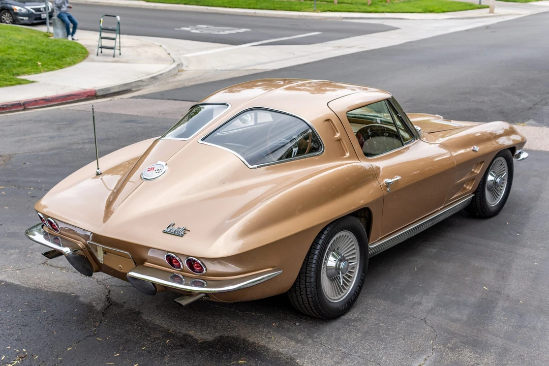 1963 Chevrolet Corvette C2 - Image 10 of 31