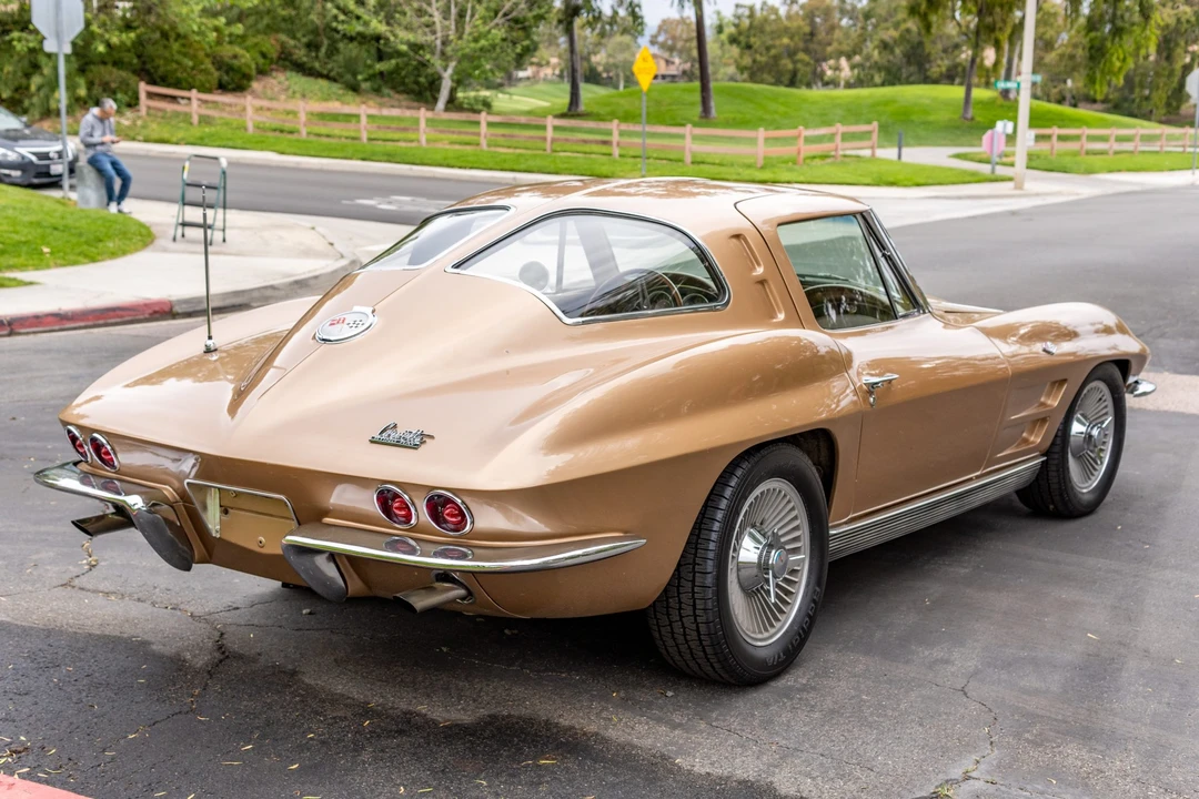 1963 Chevrolet Corvette C2 - Image 9 of 31