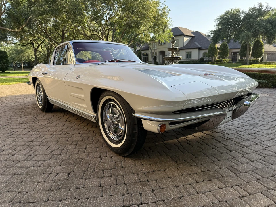 1963 Chevrolet Corvette C2 - Image 2 of 31