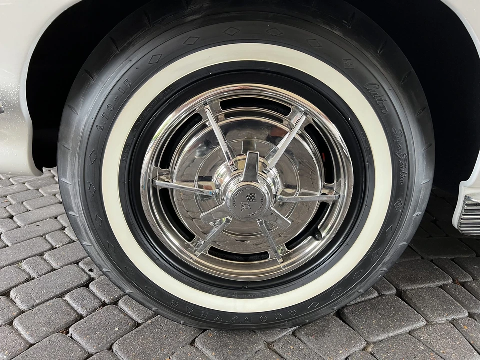 1963 Chevrolet Corvette C2 - Image 27 of 31