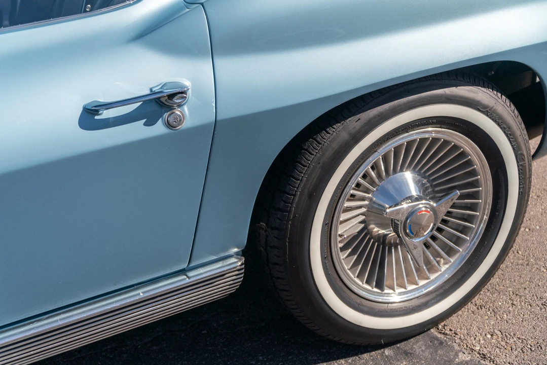 1963 Chevrolet Corvette C2 - Image 11 of 31