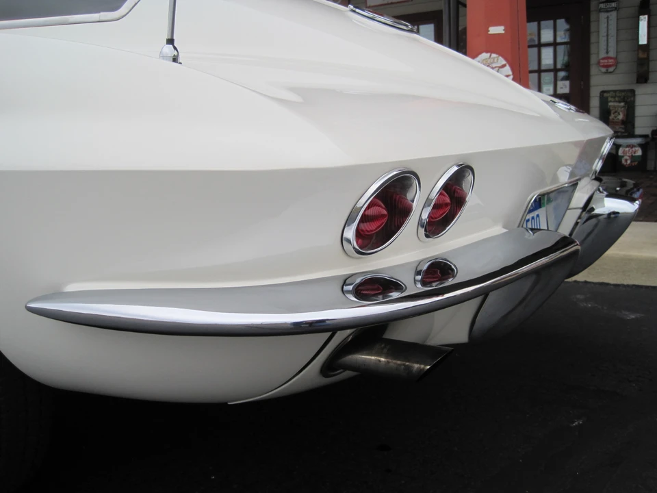 1963 Chevrolet Corvette C2 - Image 24 of 31