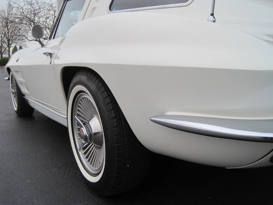1963 Chevrolet Corvette C2 - Image 22 of 31