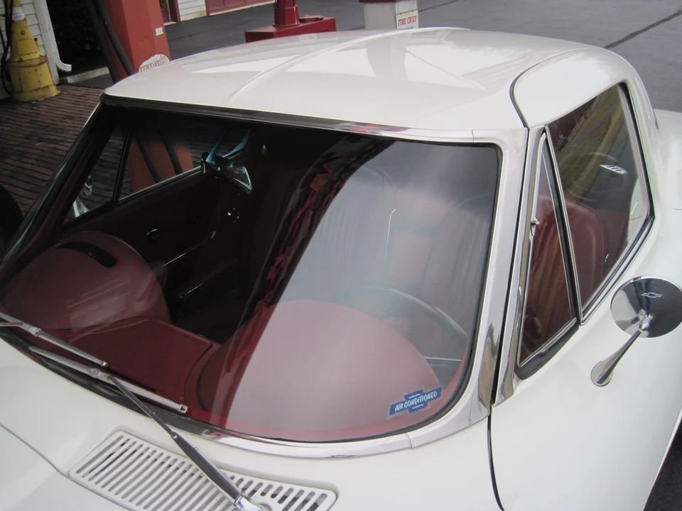 1963 Chevrolet Corvette C2 - Image 18 of 31