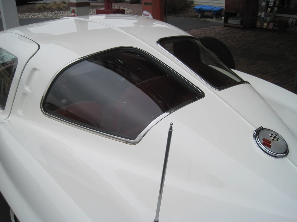 1963 Chevrolet Corvette C2 - Image 23 of 31