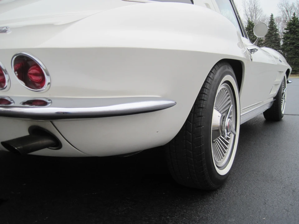 1963 Chevrolet Corvette C2 - Image 30 of 31