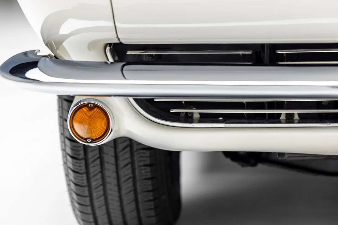 1963 Chevrolet Corvette C2 - Image 30 of 31
