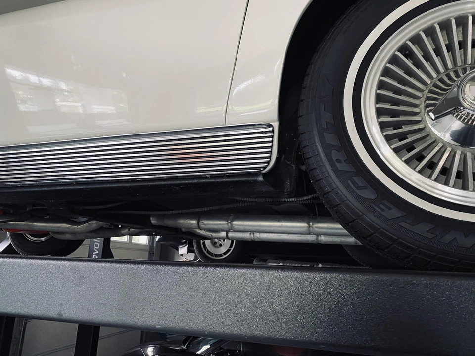 1963 Chevrolet Corvette C2 - Image 29 of 31