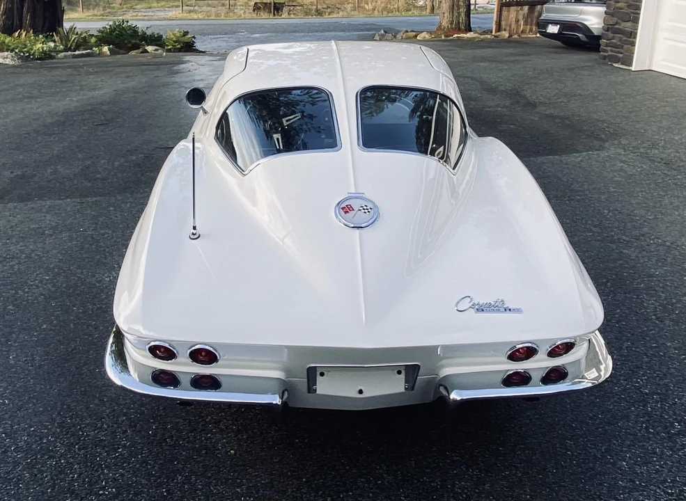 1963 Chevrolet Corvette C2 - Image 11 of 31