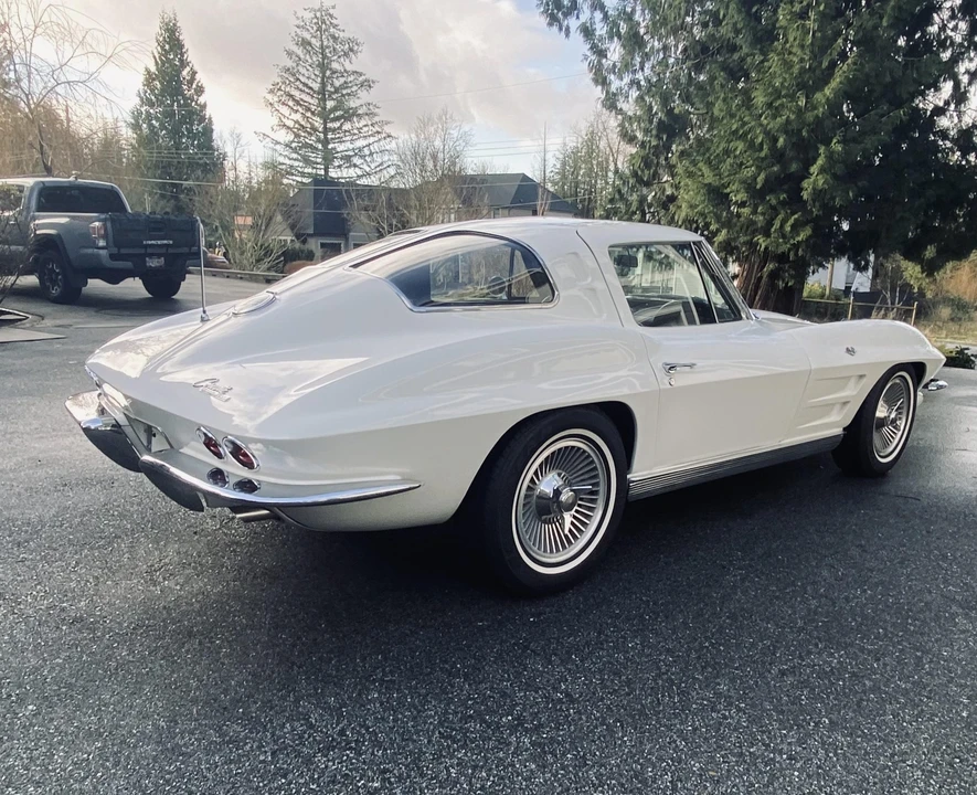 1963 Chevrolet Corvette C2 - Image 13 of 31