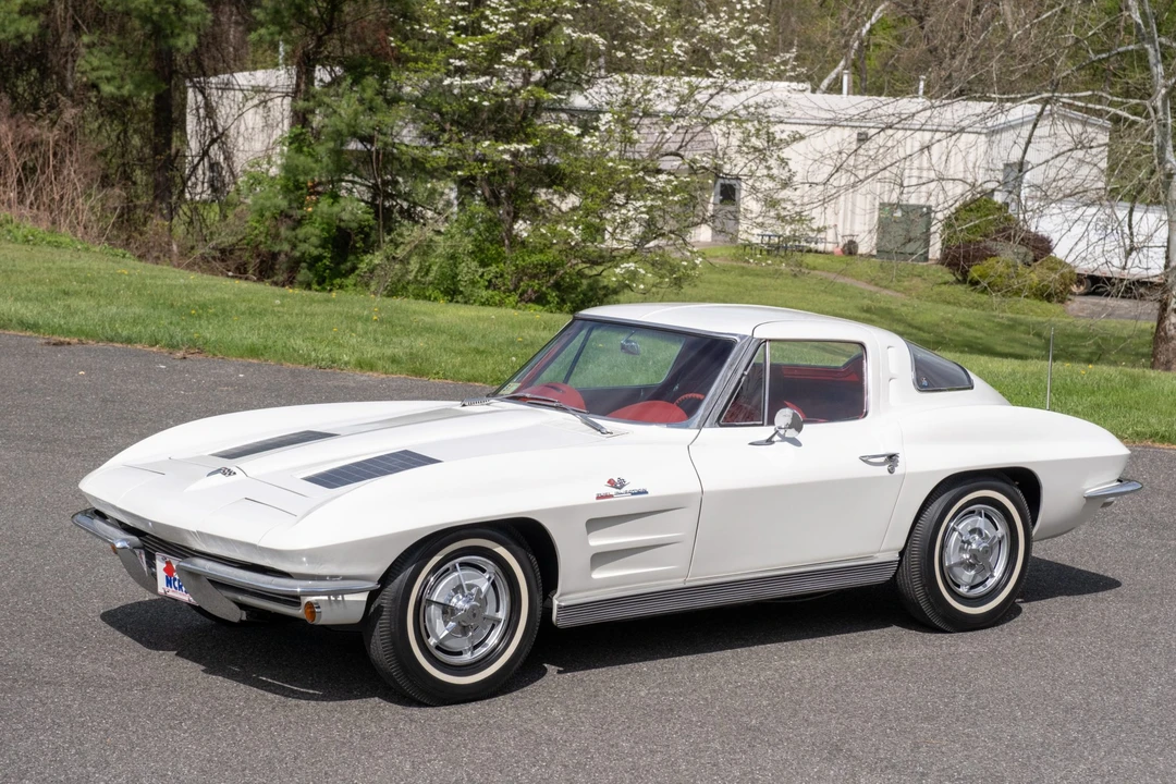 1963 Chevrolet Corvette C2 - Image 25 of 31