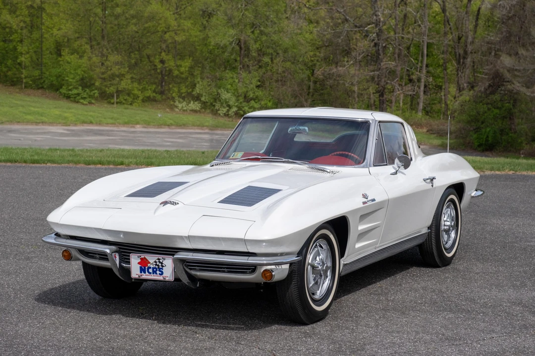 1963 Chevrolet Corvette C2 - Image 11 of 31