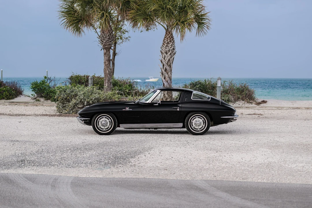 1963 Chevrolet Corvette C2 - Image 18 of 31