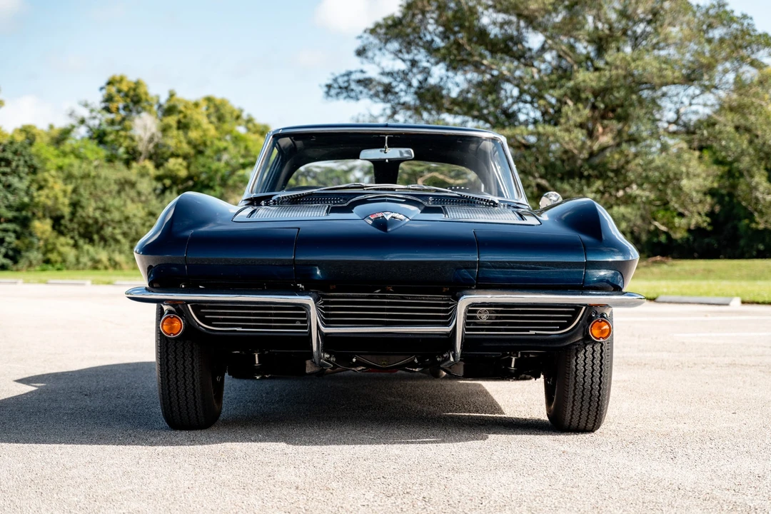 1963 Chevrolet Corvette C2 - Image 23 of 31