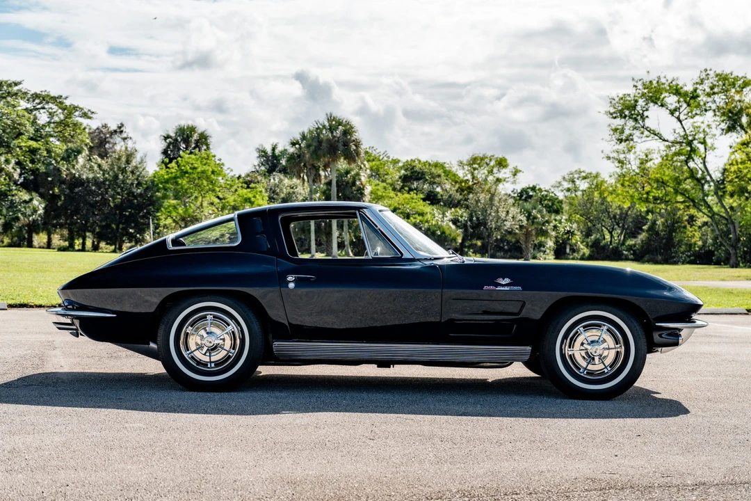 1963 Chevrolet Corvette C2 - Image 17 of 31