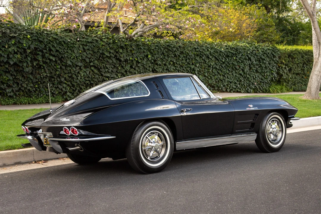 1963 Chevrolet Corvette C2 - Image 18 of 31