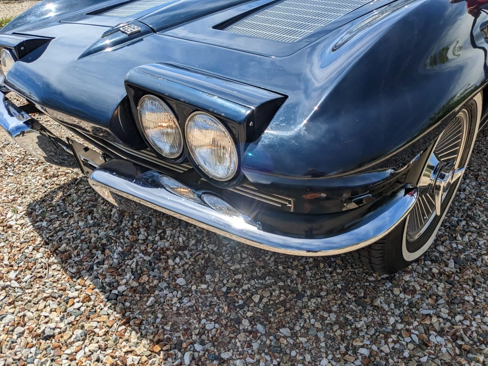 1963 Chevrolet Corvette C2 - Image 15 of 31