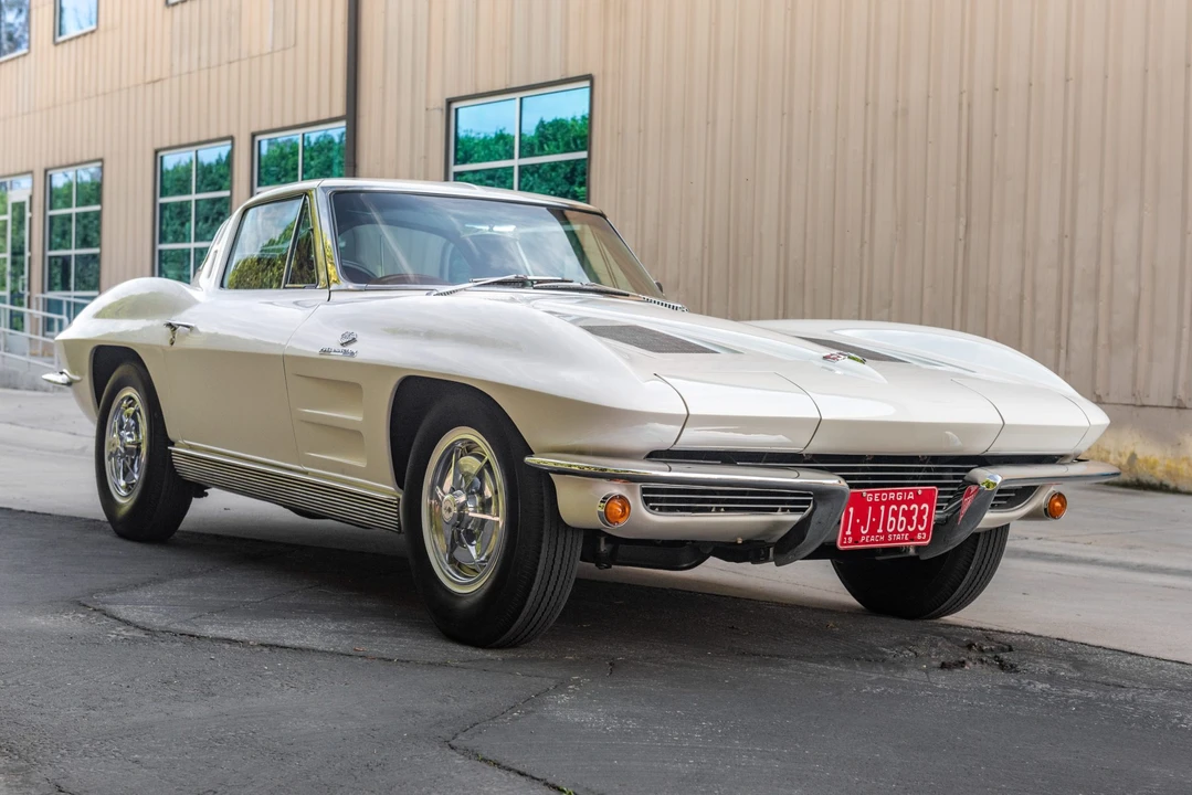 1963 Chevrolet Corvette C2 - Image 9 of 31