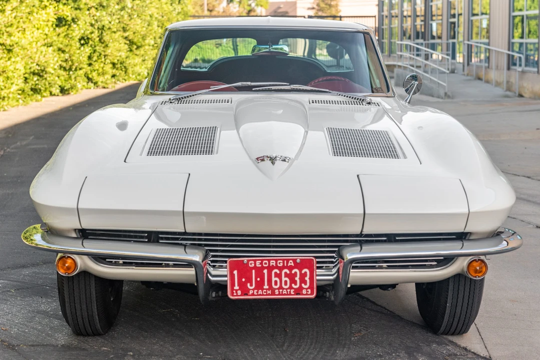 1963 Chevrolet Corvette C2 - Image 11 of 31