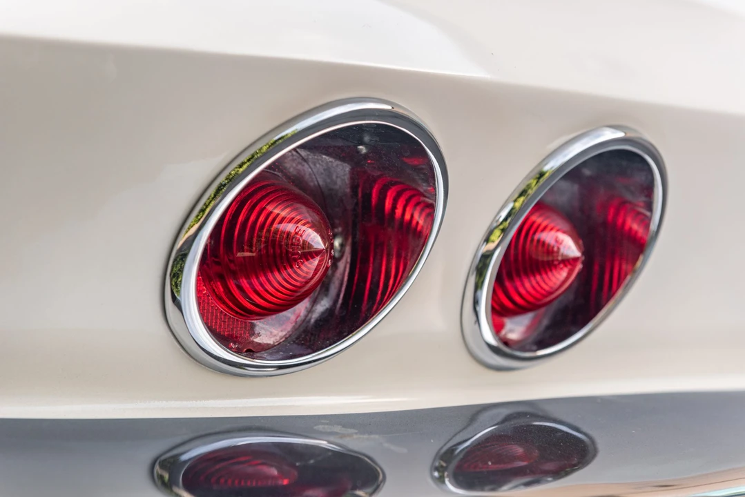 1963 Chevrolet Corvette C2 - Image 20 of 31