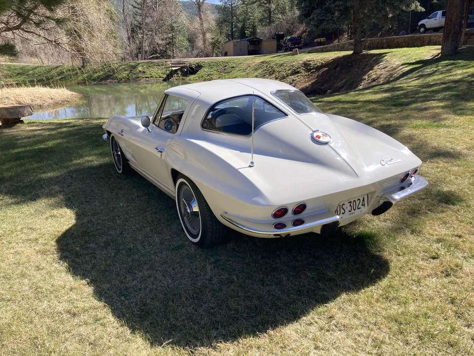 1963 Chevrolet Corvette C2 - Image 13 of 31