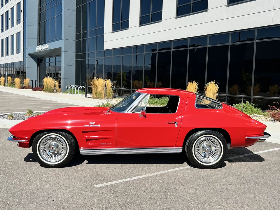 1963 Chevrolet Corvette C2 - Image 15 of 31