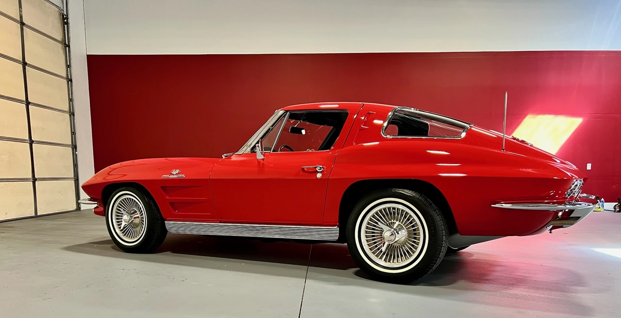 1963 Chevrolet Corvette C2 - Image 18 of 31