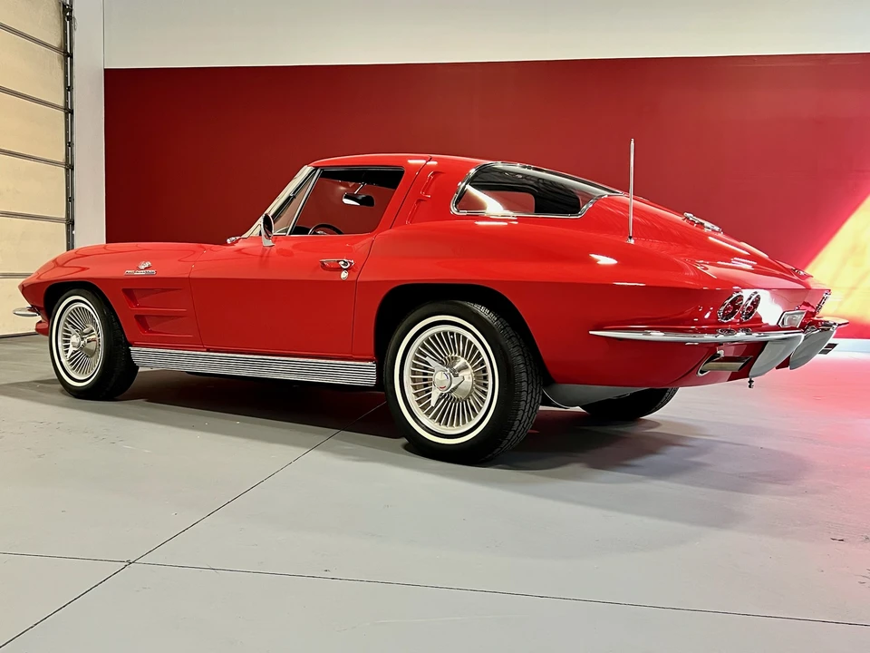 1963 Chevrolet Corvette C2 - Image 20 of 31