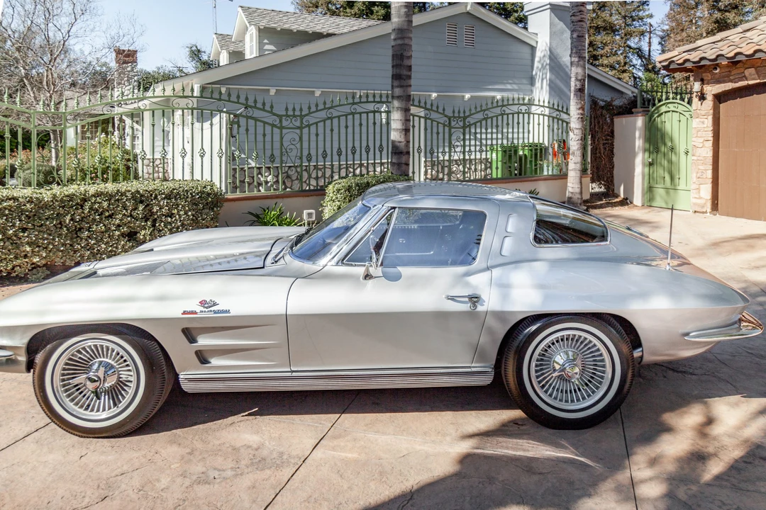 1963 Chevrolet Corvette C2 - Image 2 of 31