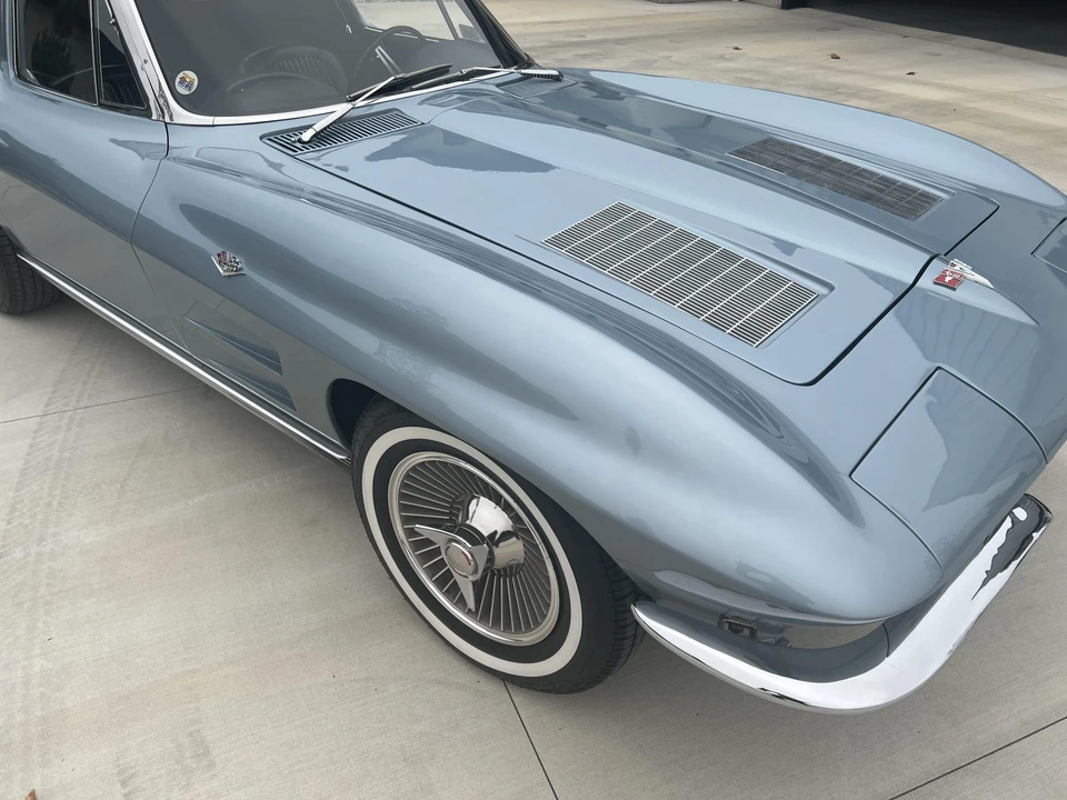 1963 Chevrolet Corvette C2 - Image 24 of 31